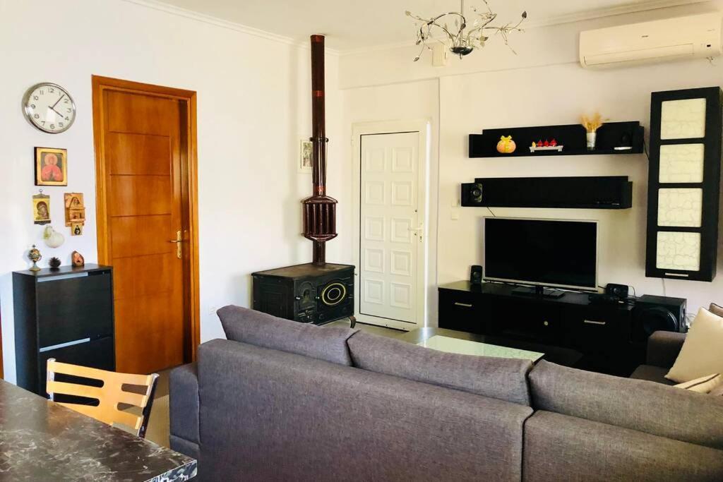 Family Apartment In Greece Kalandra ภายนอก รูปภาพ